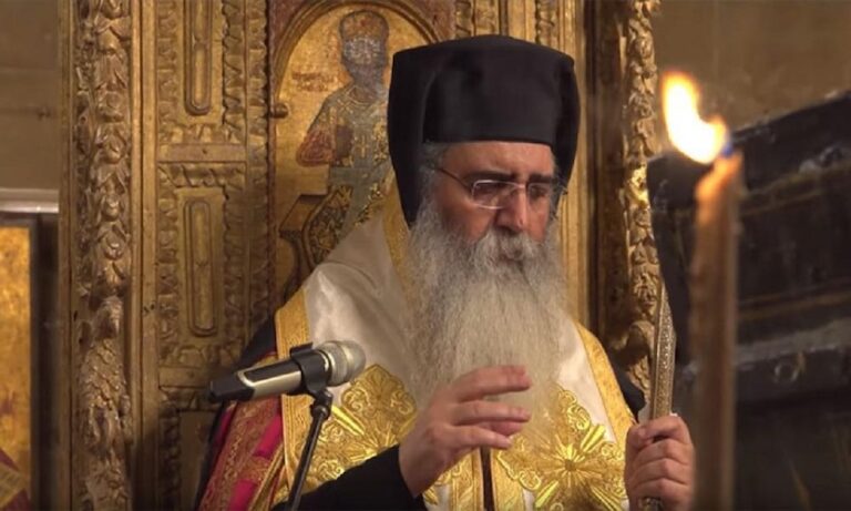 Τεύκρος Κούμας: «Σε στηρίζω γιατί είσαι ο μόνος που μπορείς να μιλάς και να διεκδικείς τα της εκκλησίας χωρίς να φοβάσαι τη δύναμη του κόσμου αυτού»
